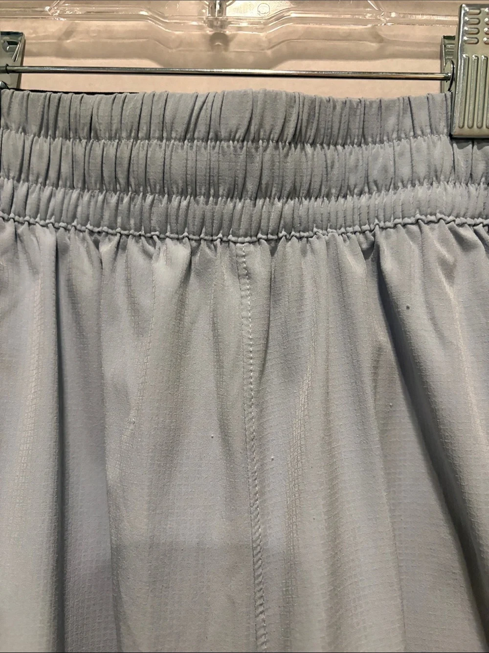 Under Armour - Men's Shorts. Elevated Woven Shorts. Size Small. Light Gray.